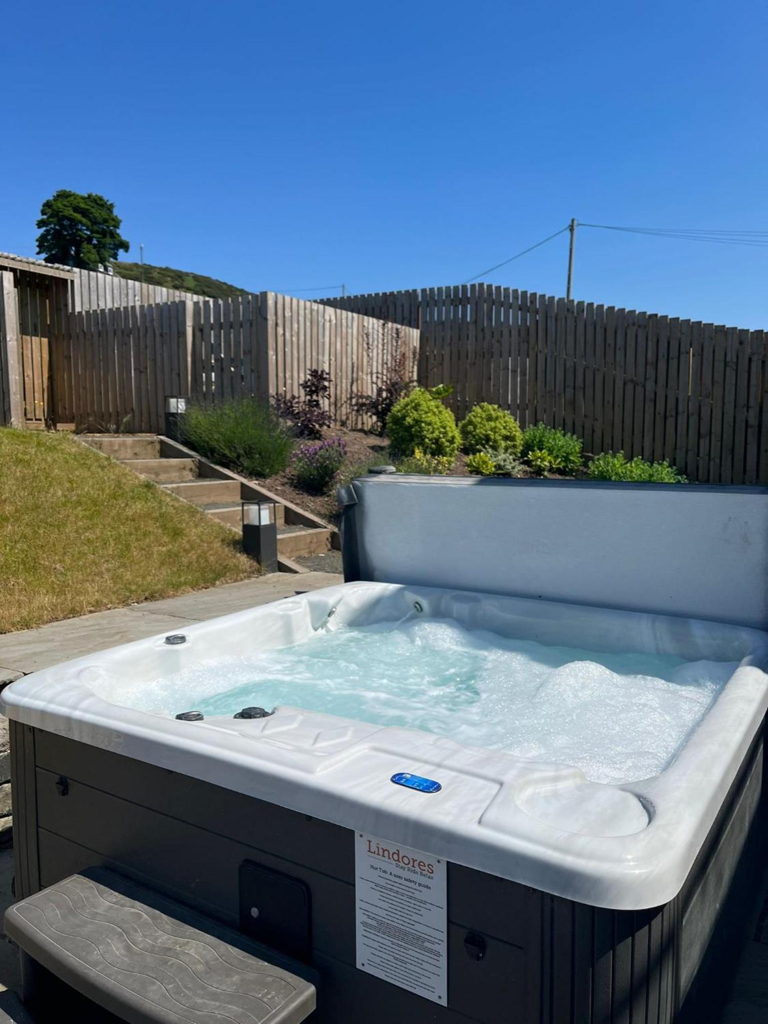 Luxury Lodge With Hot Tub At Lindores Newburgh  Bagian luar foto